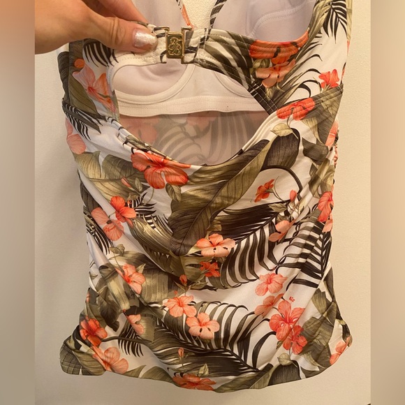 NWOT Tommy Bahama Floral Tankini Swimsuit Top - Size Medium - Picture 8 of 16